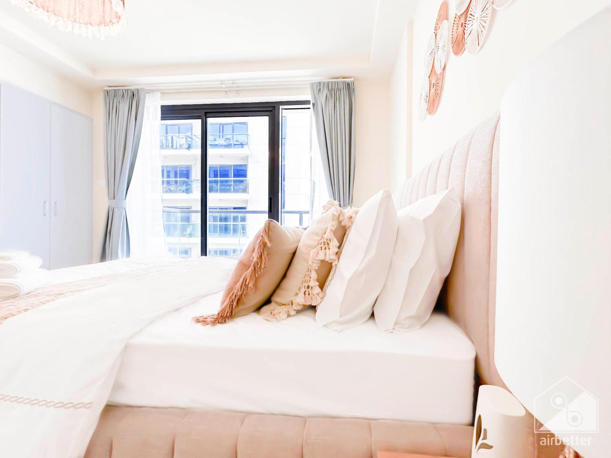 Incredible With Beachfront In Khaimah Apartment *